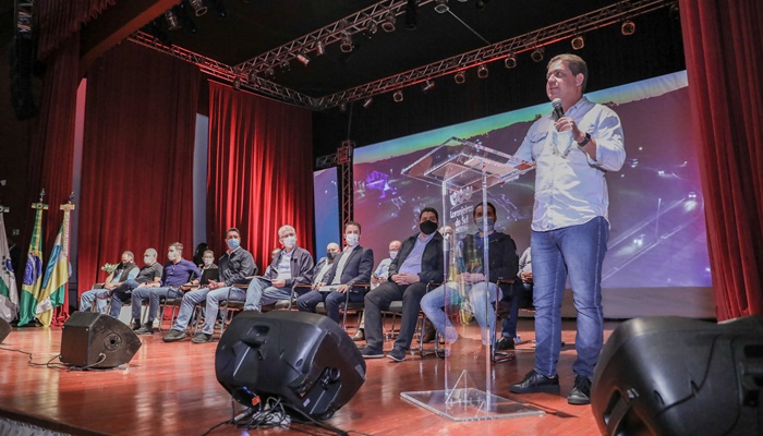 Laranjeiras - Governador Ratinho Junior visita a cidade e participa do lançamento da nova unidade de leitões